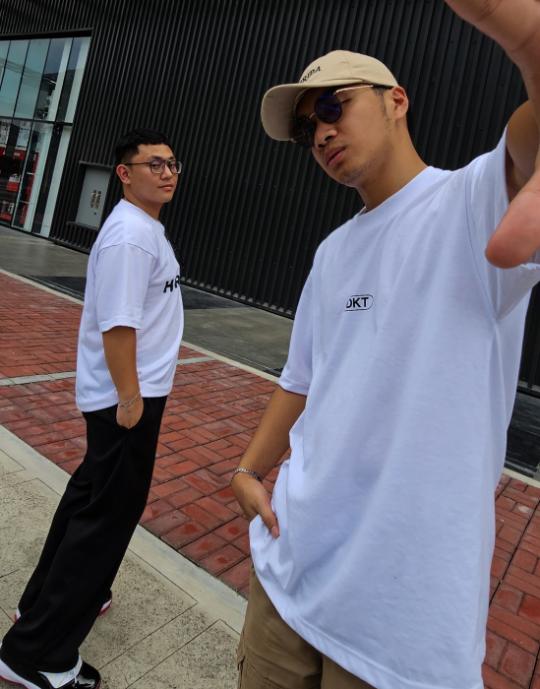 Staple & Graffiti- White